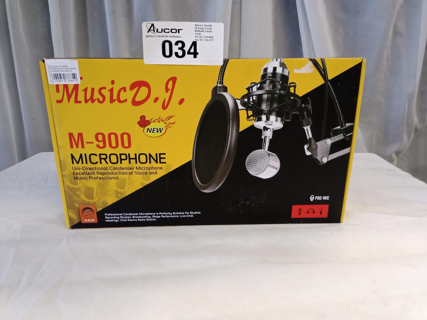 M-900 MICROPHONE - DECIBEL